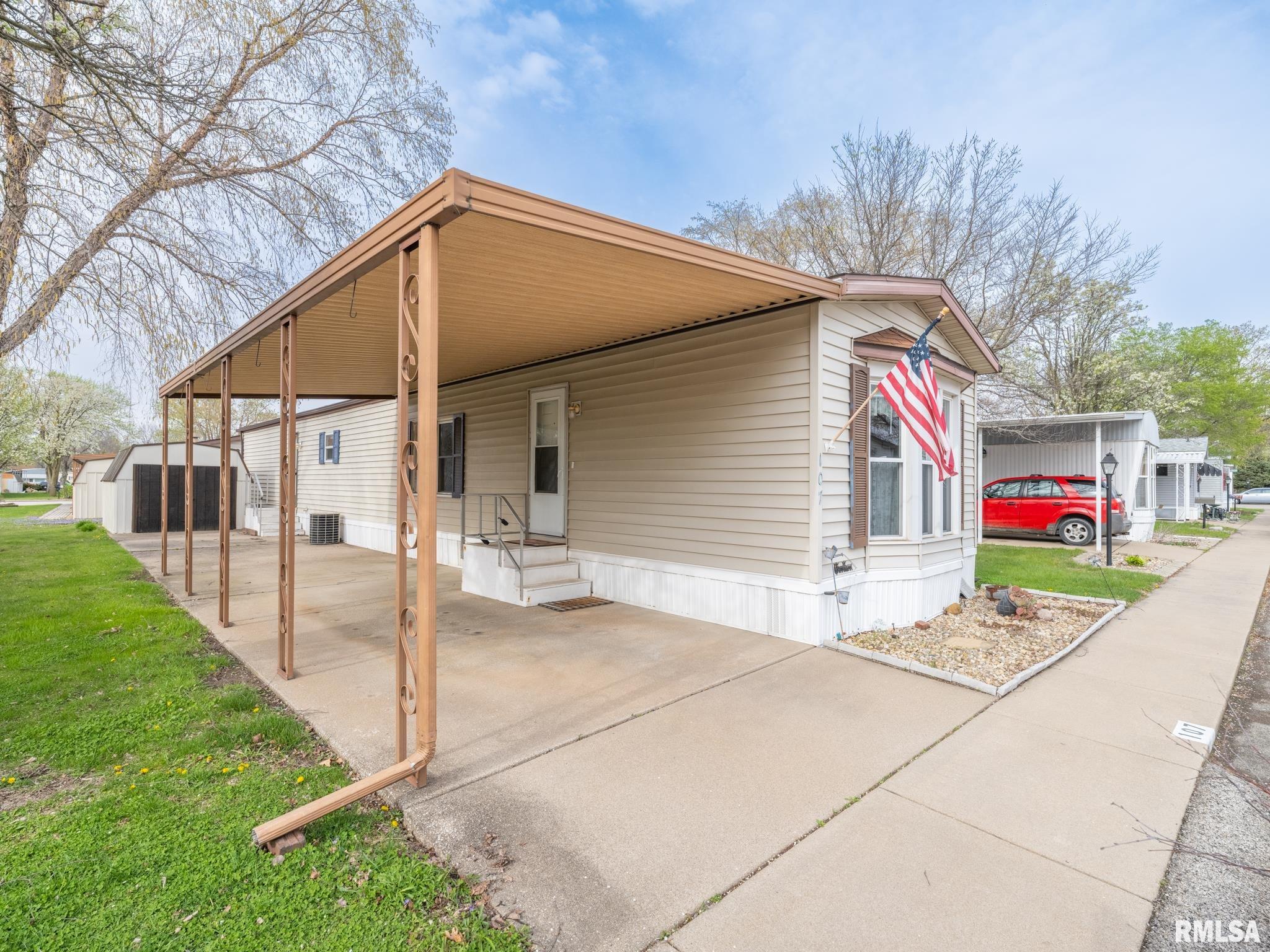 107 Aspen Drive Morton, IL 61550 - Photo 3 of 40