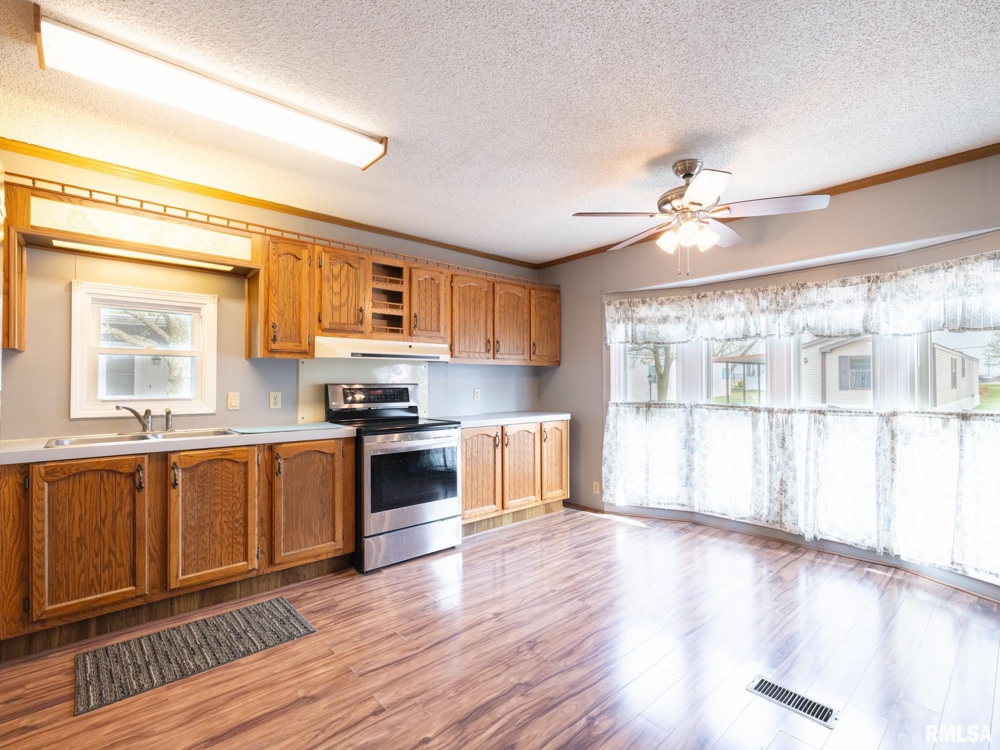 107 Aspen Drive Morton, IL 61550 - Photo 5 of 40