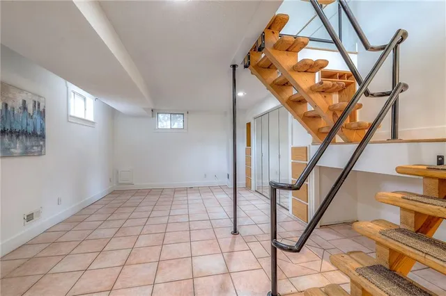 $200,000 | 21607 West 178th Terrace, Olathe, KS 66062