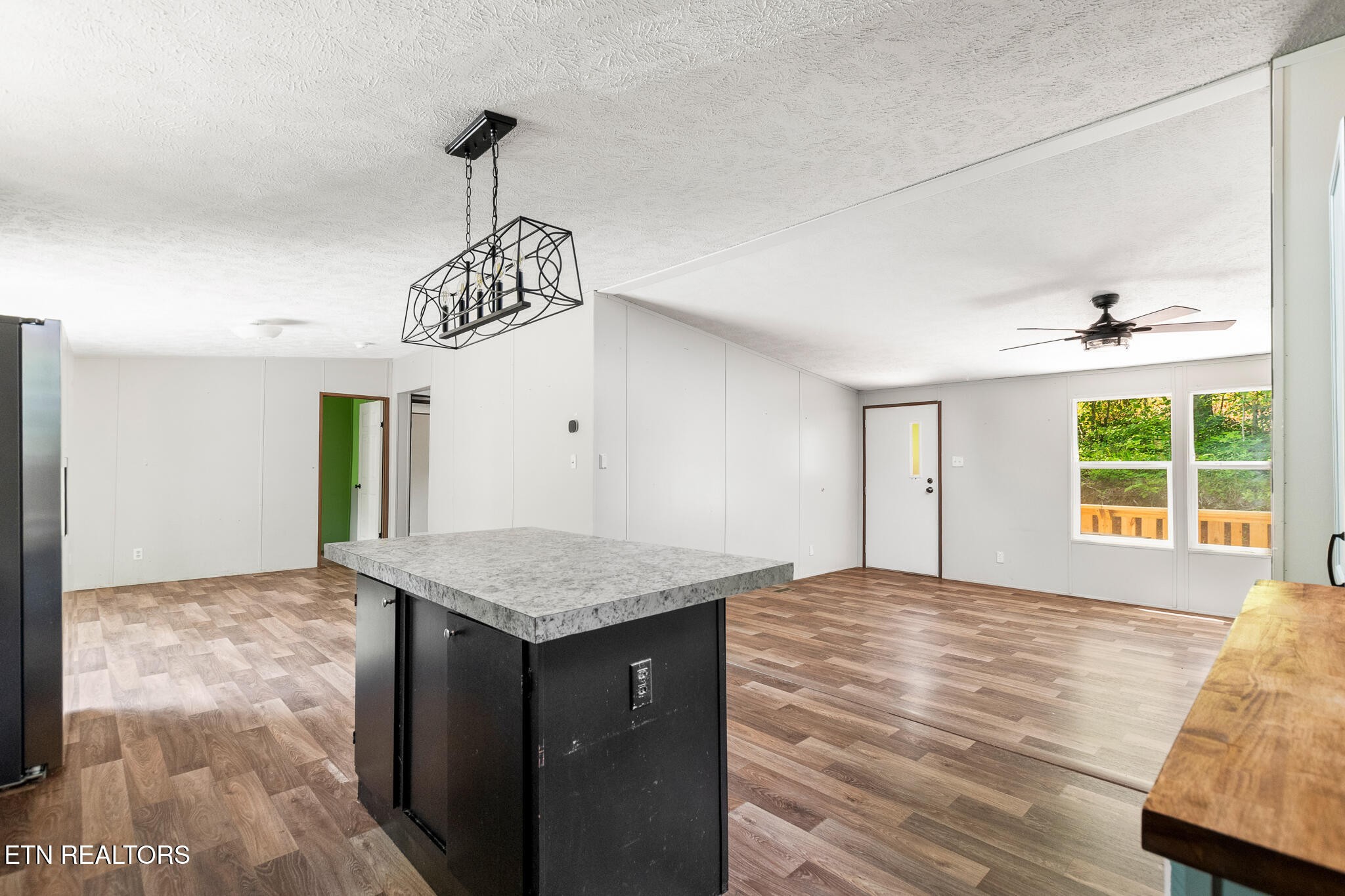 297 Wells Road Powell, TN 37849 - Photo 6 of 15