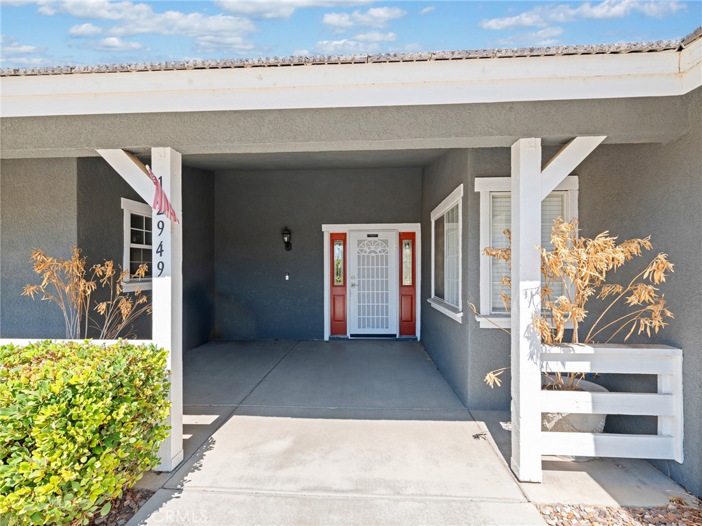12949 Choco Road Apple Valley, CA 92308 - Photo 4 of 48