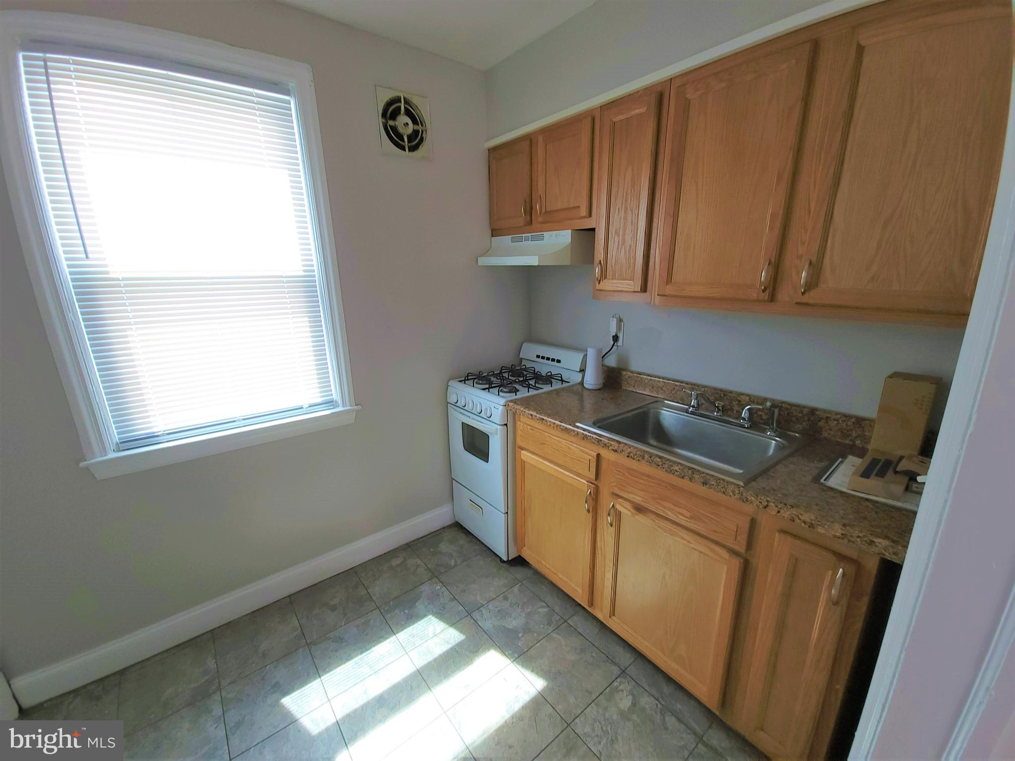 5806 The Alameda Baltimore, MD 21239 - Photo 13 of 21