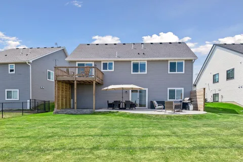 $575,000 | 2809 213th Street West, Farmington, MN 55024
