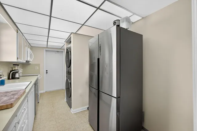 $365,000 | 20 Southeast Turtle Creek Drive, Unit F, Tequesta, FL 33469