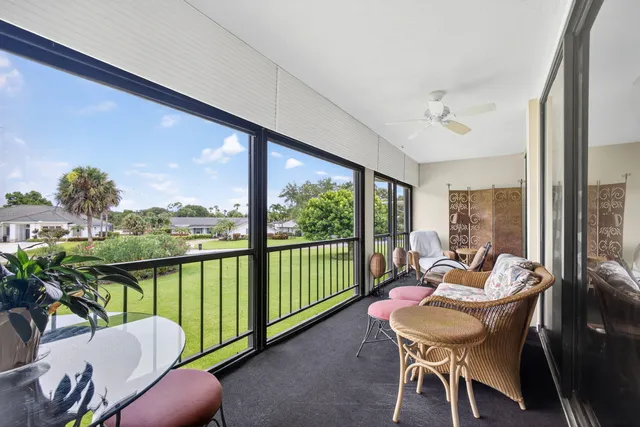 $365,000 | 20 Southeast Turtle Creek Drive, Unit F, Tequesta, FL 33469