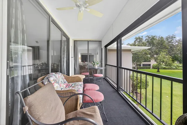 $365,000 | 20 Southeast Turtle Creek Drive, Unit F, Tequesta, FL 33469