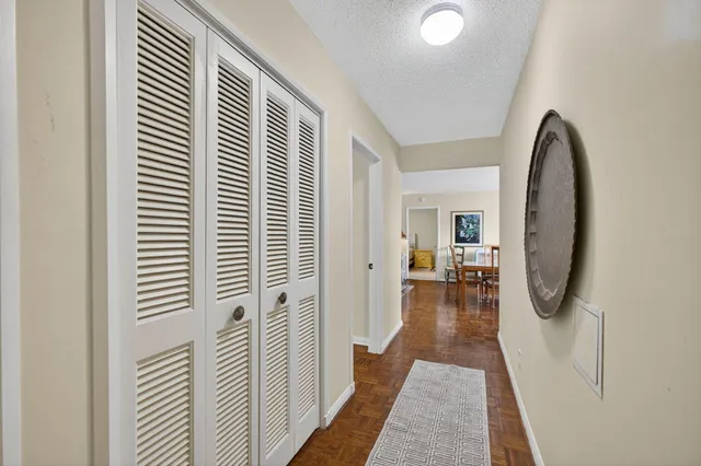 $365,000 | 20 Southeast Turtle Creek Drive, Unit F, Tequesta, FL 33469