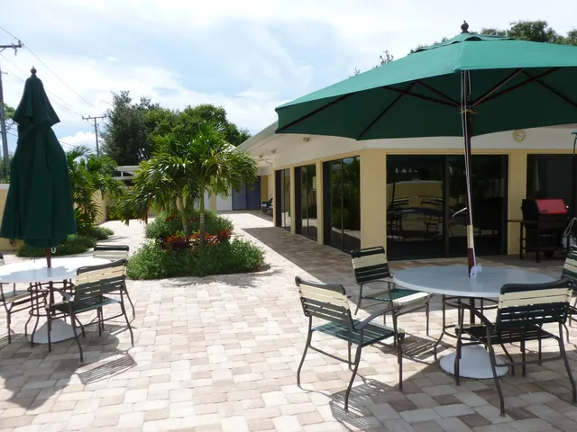 $375,000 | 20 Southeast Turtle Creek Drive, Unit F, Tequesta, FL 33469