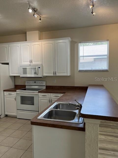 6103 Georgia New Port New Port Richey, FL 34653 - Photo 4 of 18