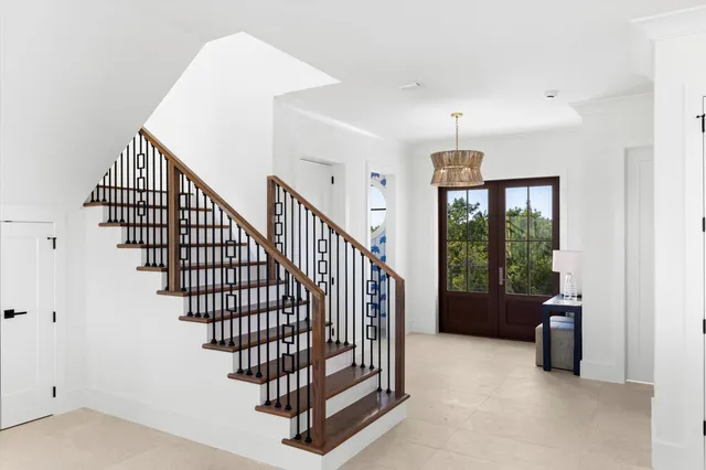 a view of entryway and hall