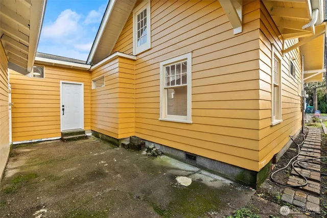 $485,500 | 1911 Columbia Street Southwest, Olympia, WA 98501