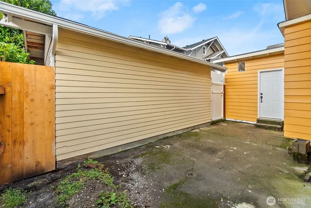 $485,500 | 1911 Columbia Street Southwest, Olympia, WA 98501