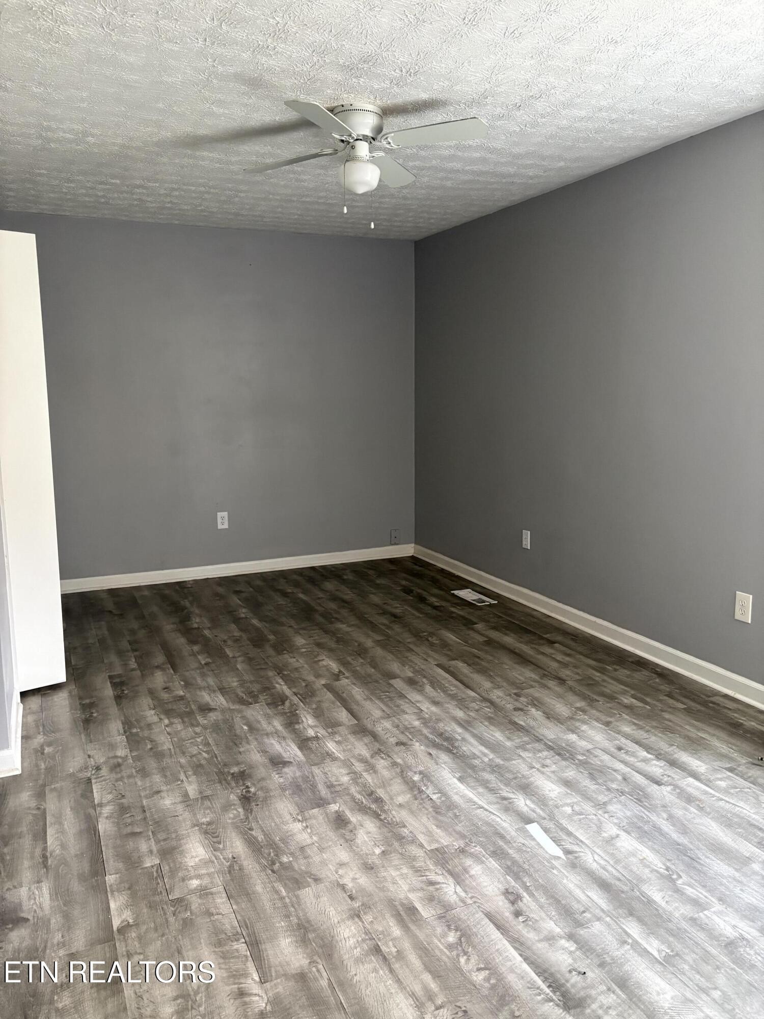 123 Tub Springs Road, Unit 3 Harriman, TN 37748 - Photo 4 of 11 a view of a room with an empty space