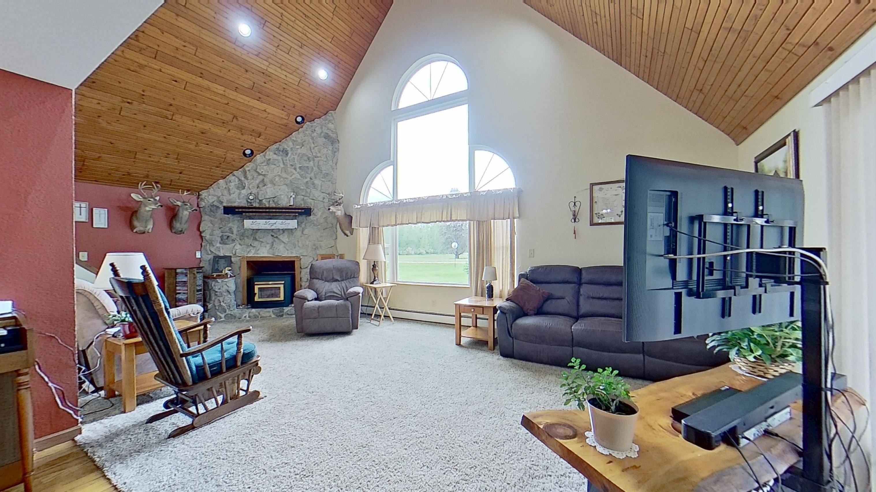 9755 East Deerfield Road Shepherd, MI 48883 - Photo 20 of 47 1934773-328dc841-51c1-4e4d-a9e9-91f8ffb80561.JPG