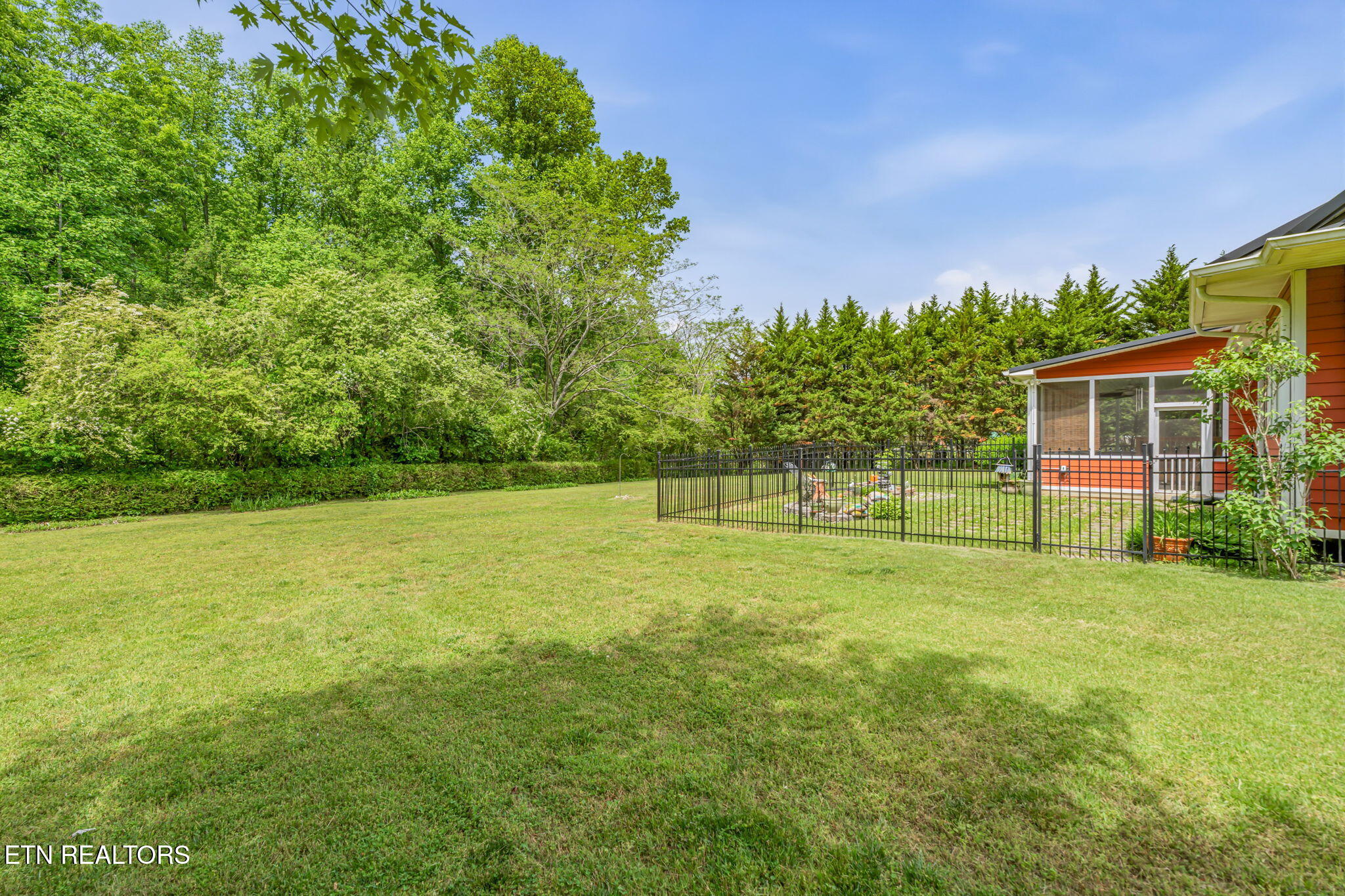 141 Cumberland Road Oliver Springs, TN 37840 - Photo 35 of 44 37-web-or-mls-141 Cumberland Road-38
