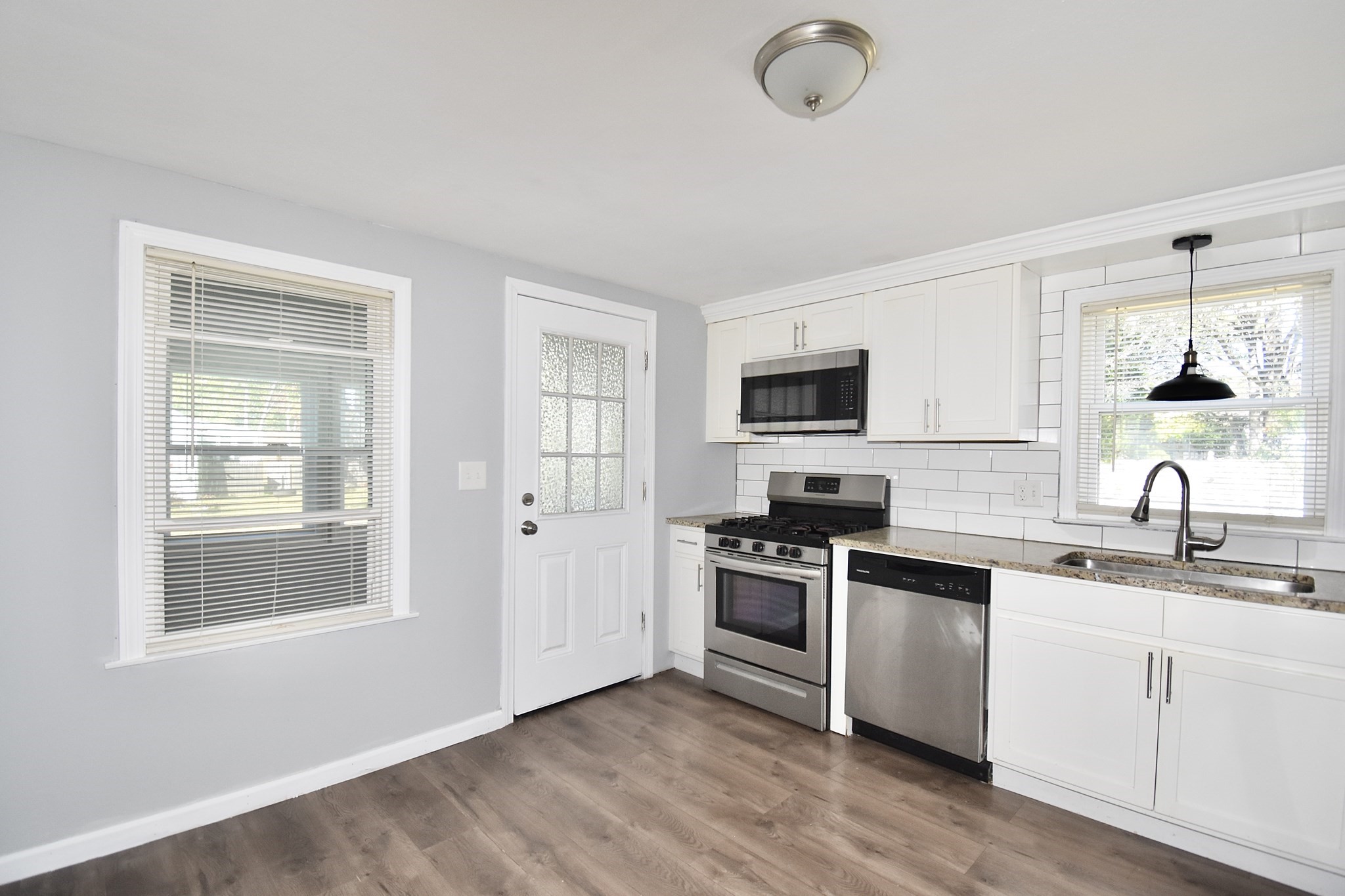 66 Curve Street Springfield, MA 01104 - Photo 13 of 25 Gallery Image 13