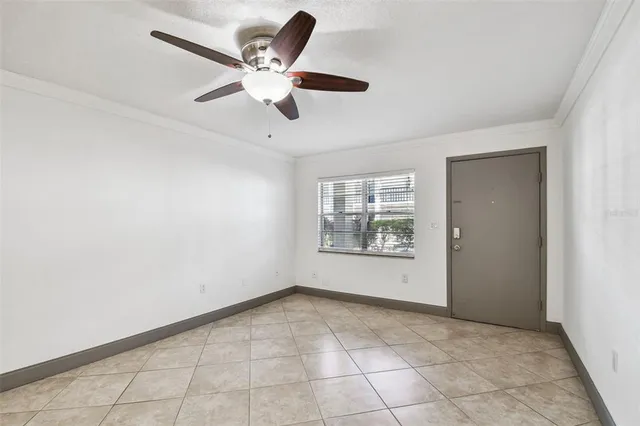 $160,000 | 5221 Bayshore Boulevard, Unit 21, Tampa, FL 33611
