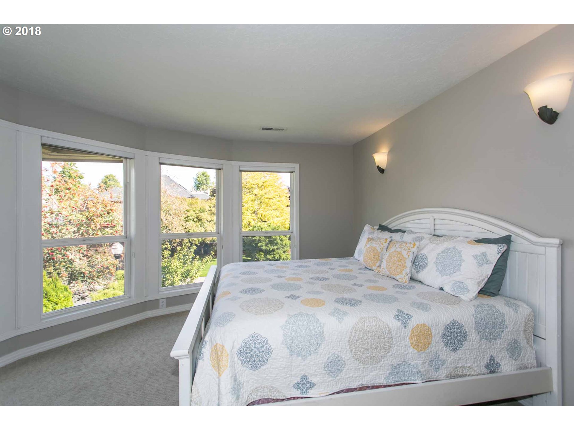 28837 Southwest Cascade Loop Wilsonville, OR 97070 - Photo 17 of 32 Gallery Image 17