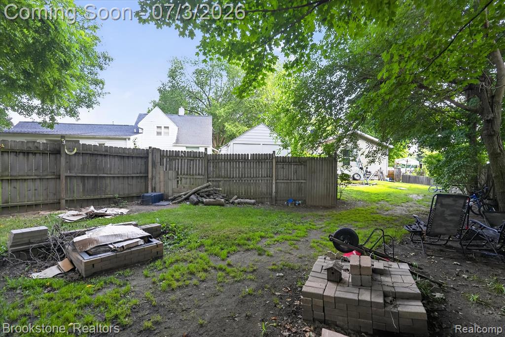 407 East Elizabeth Street Eaton Rapids, MI 48827 - Photo 25 of 29