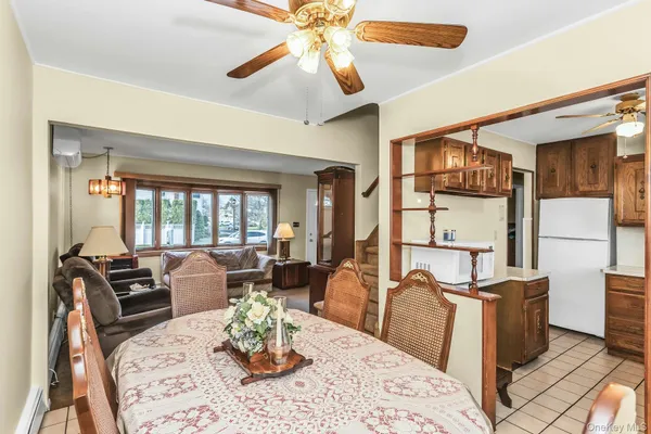$699,000 | 247 Knollwood Lane, Seaford, NY 11783