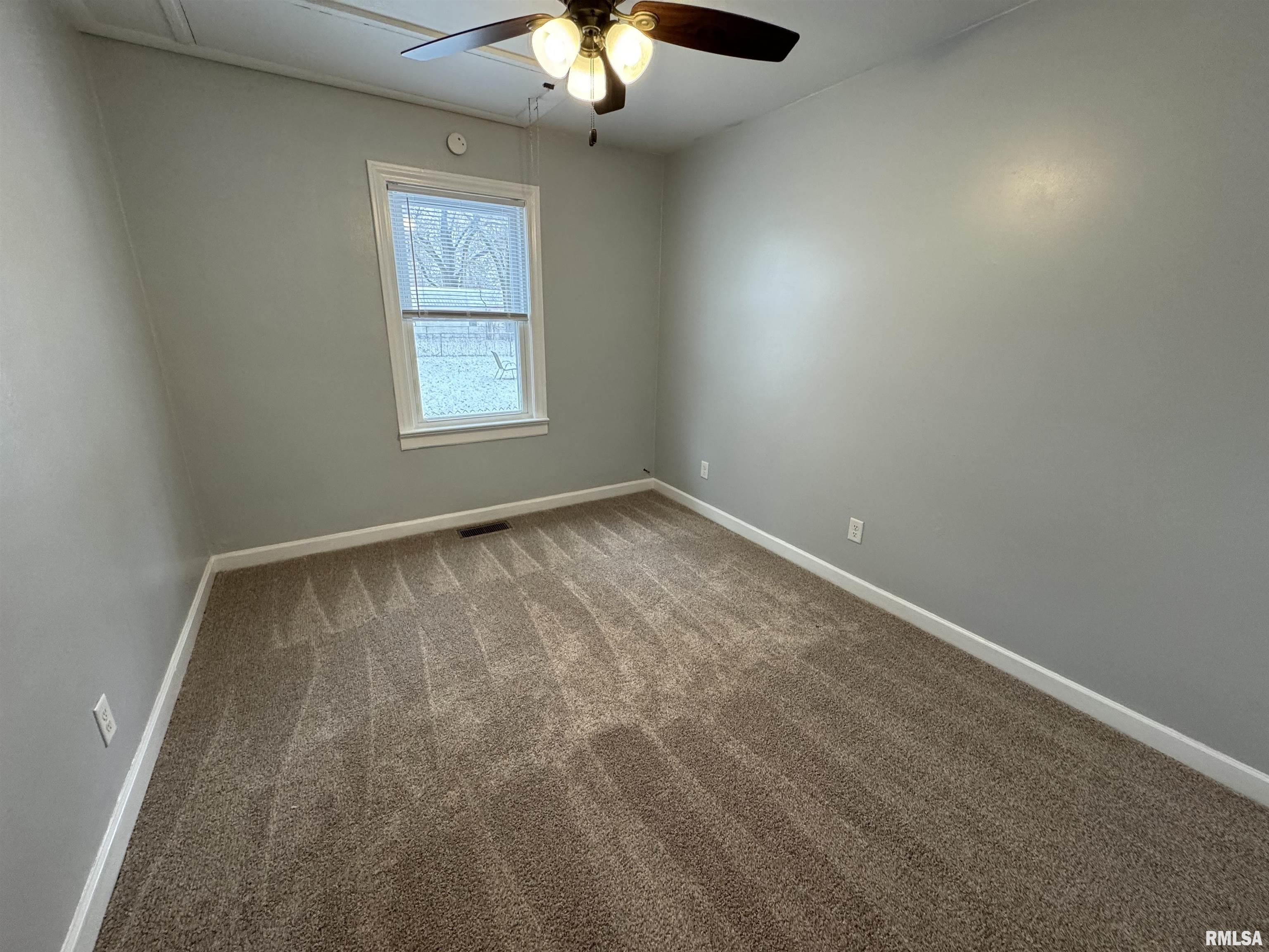 2148 East Reservoir Street Springfield, IL 62702 - Photo 17 of 25