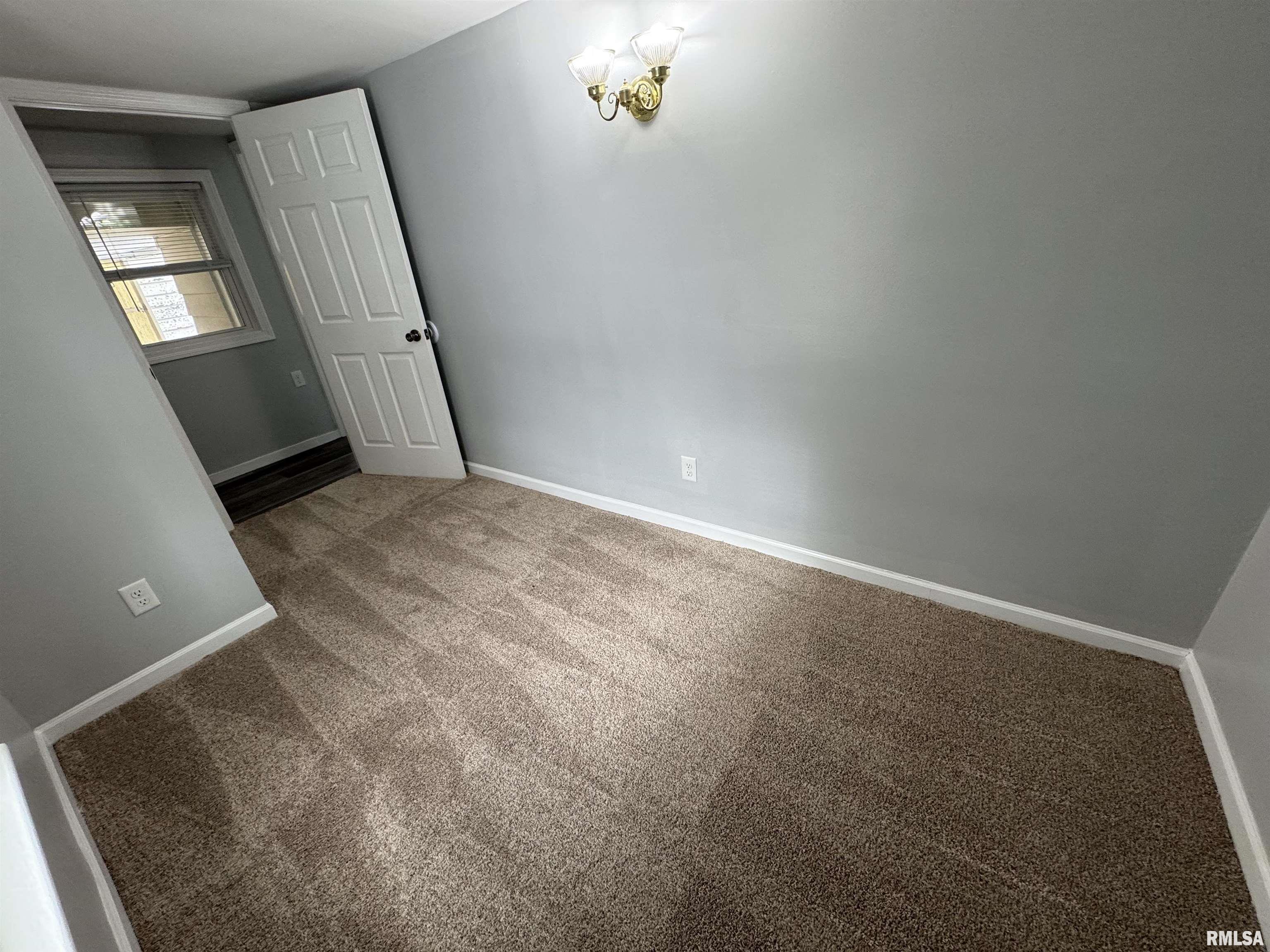 2148 East Reservoir Street Springfield, IL 62702 - Photo 22 of 25