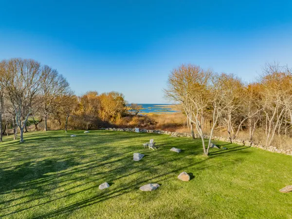 $2,650,000 | 122 Stoney Cove Lane, Barnstable, MA 02675