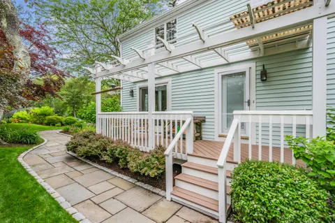 $2,650,000 | 122 Stoney Cove Lane, Barnstable, MA 02675