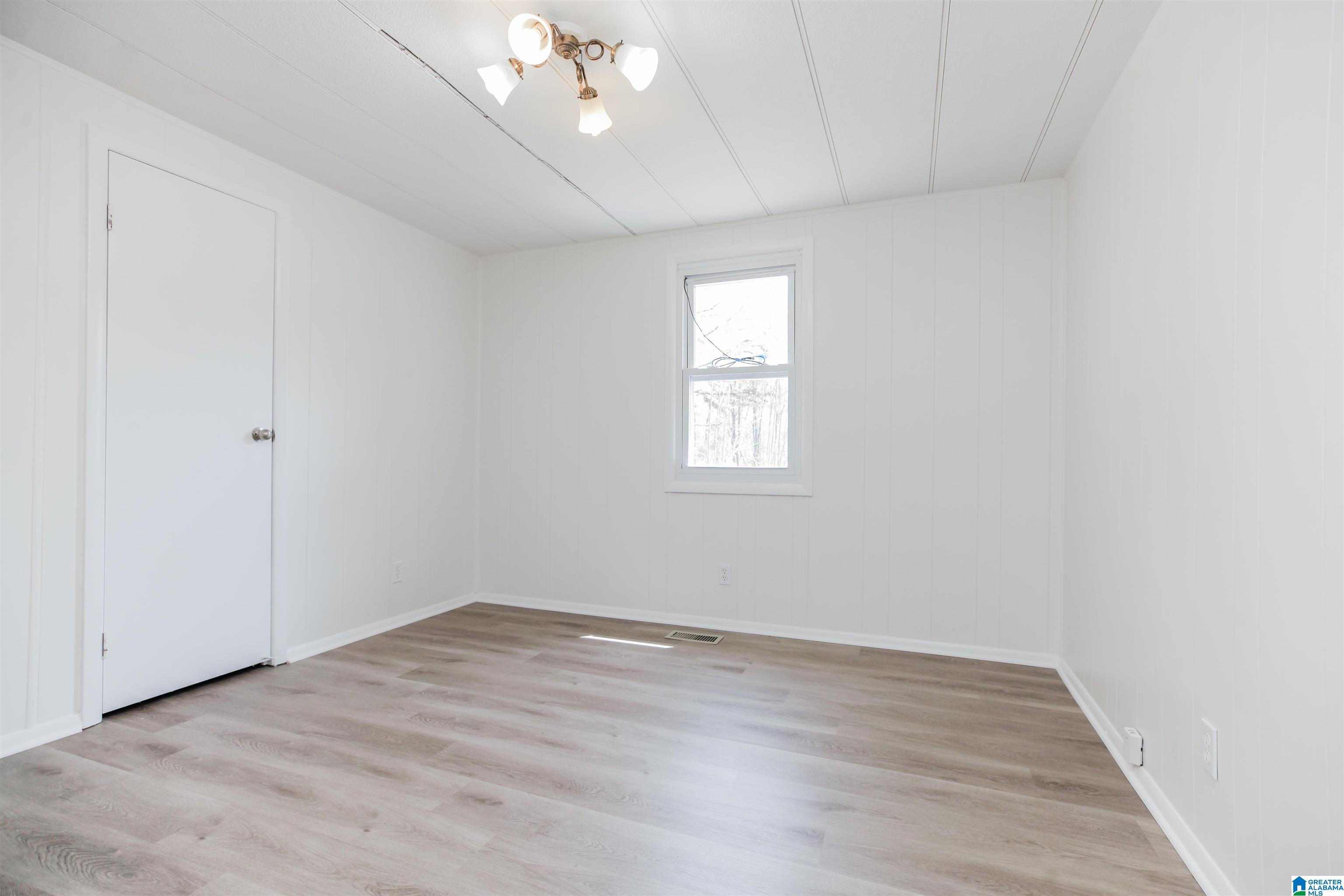 404 Miracle Hills Road Springville, AL 35146 - Photo 6 of 35 Gallery Image 6