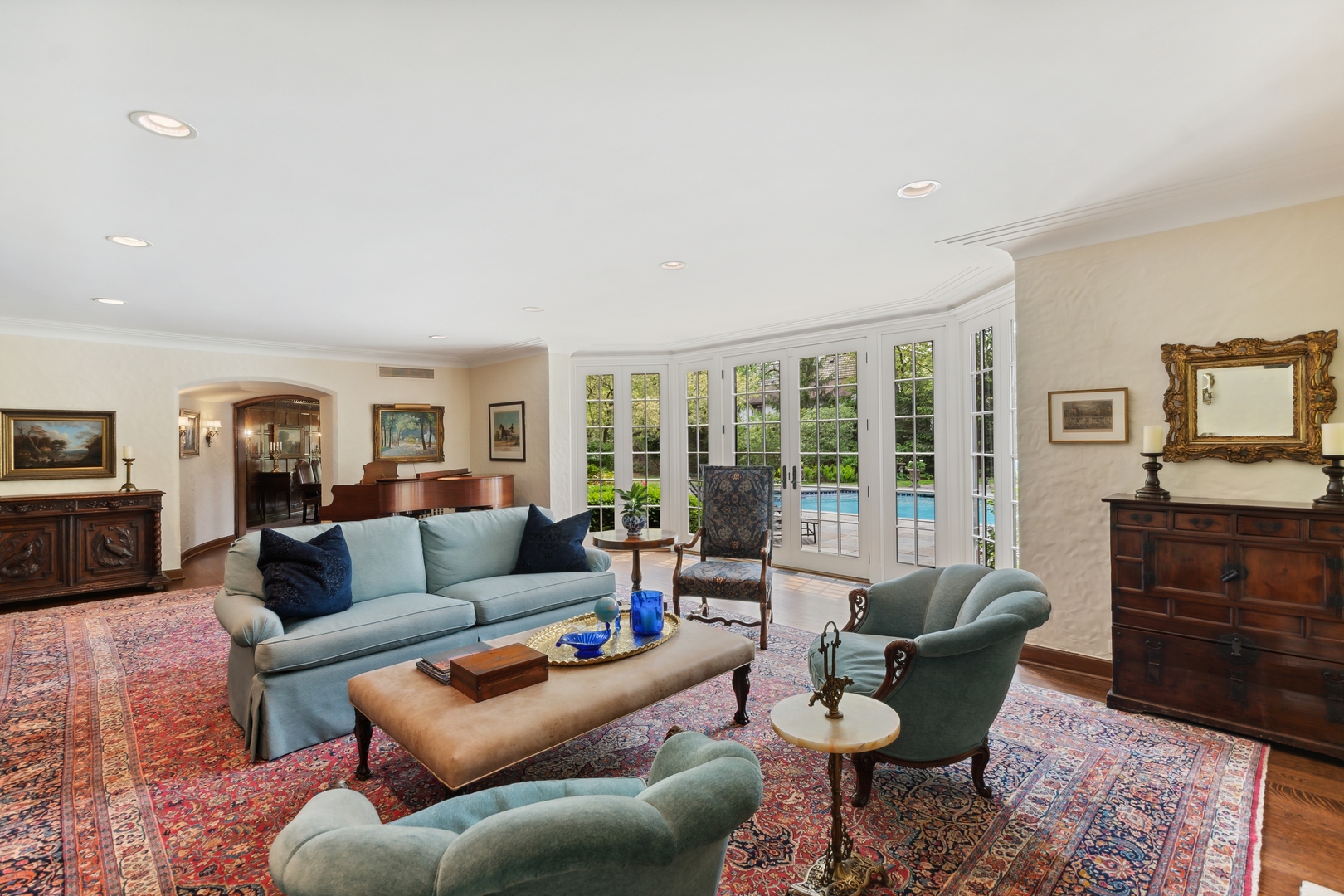 940 Private Road Winnetka, IL 60093 - Photo 17 of 68 a living room with furniture and a window