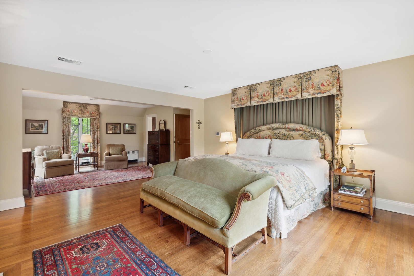 940 Private Road Winnetka, IL 60093 - Photo 42 of 68 a bedroom with a bed and wooden floor