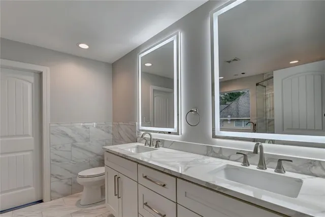 $729,900 | 194 Jennifer Lane Northwest, Lilburn, GA 30047