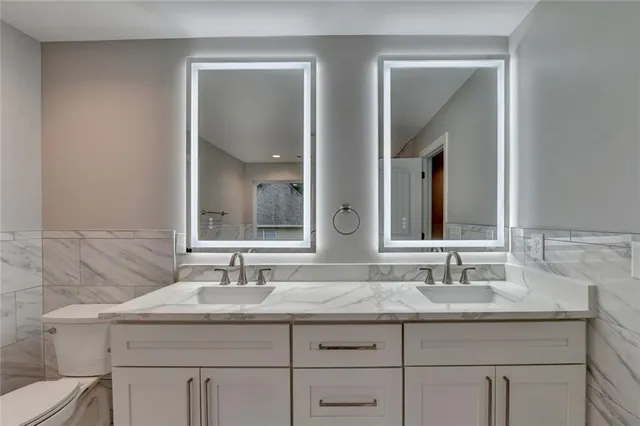 $729,900 | 194 Jennifer Lane Northwest, Lilburn, GA 30047