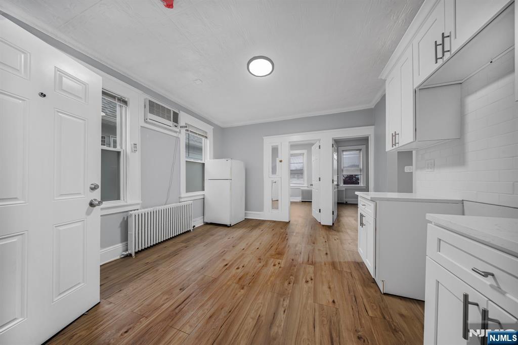 15 Tuttle Street, Unit 2 Wallington, NJ 07057 - Photo 5 of 25 Gallery Image 5