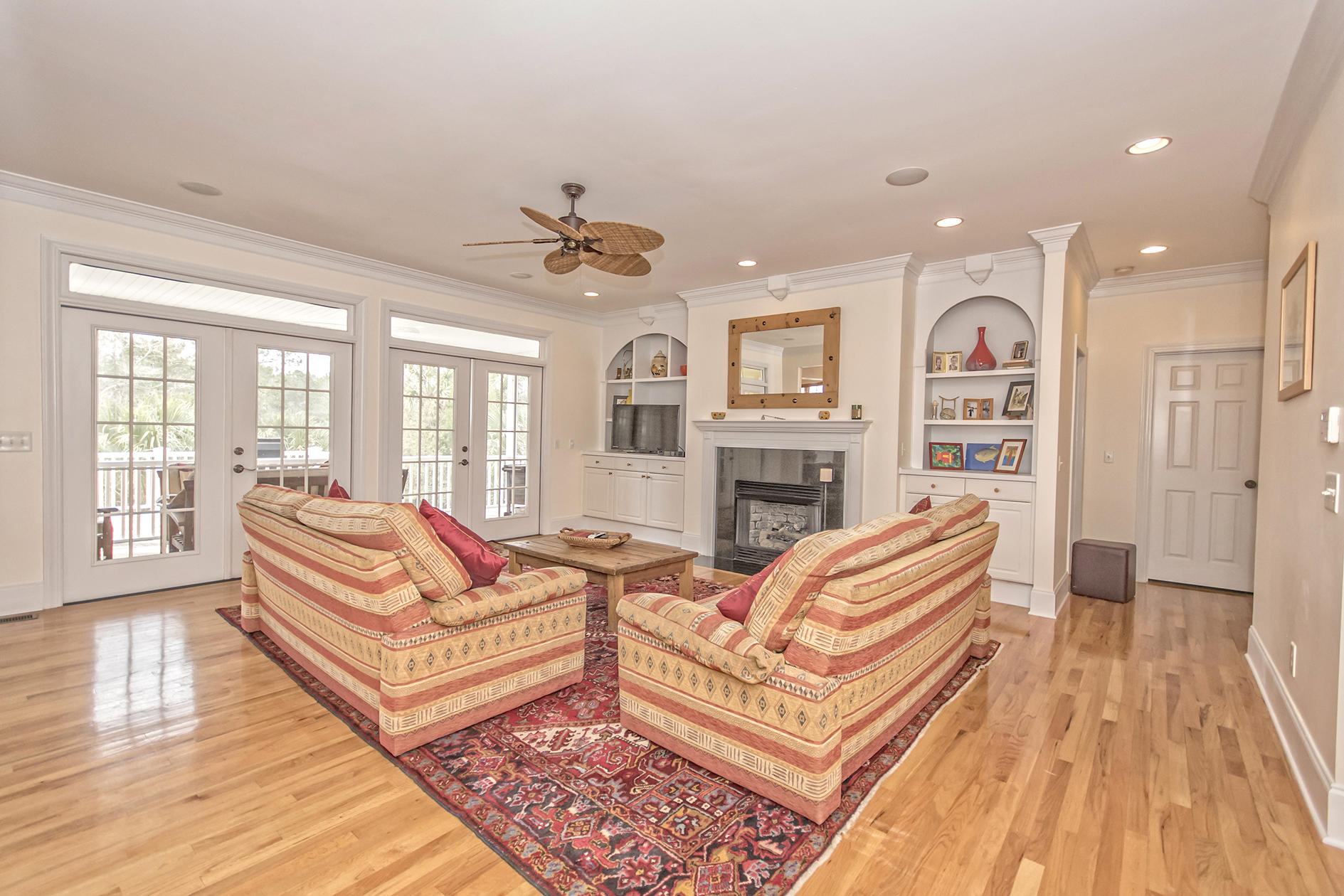 1649 Sewee Fort Road Mount Pleasant, SC 29466 - Photo 25 of 55 DSC_1587