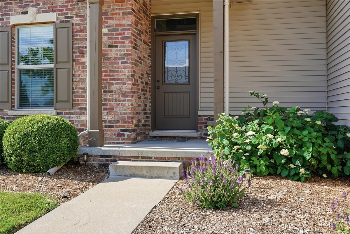 2604 Red Rock Road Normal, IL 61761 - Photo 3 of 55