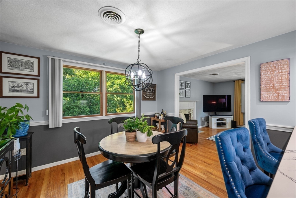 21 Border Road Reading, MA 01867 - Photo 12 of 42 Gallery Image 12