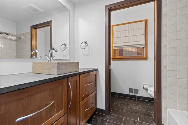 a view of utility room