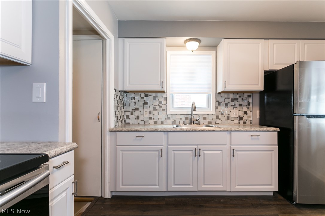 3904 Warrendale Road South Euclid, OH 44118 - Photo 11 of 35