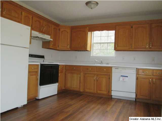 7004 Countryside Circle Pinson, AL 35126 - Photo 3 of 11