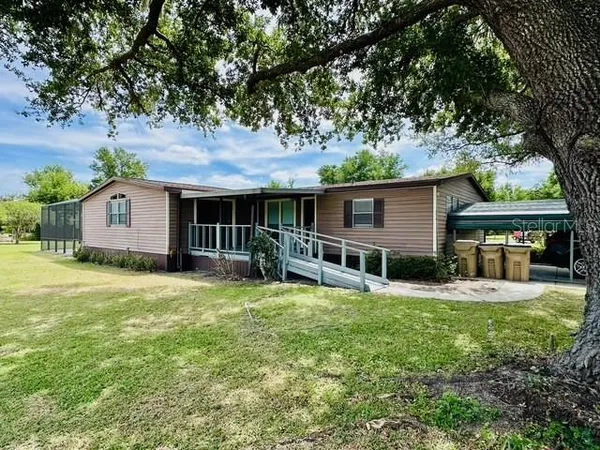 $2,400 | 6814 Redwing Road, Groveland, FL 34736