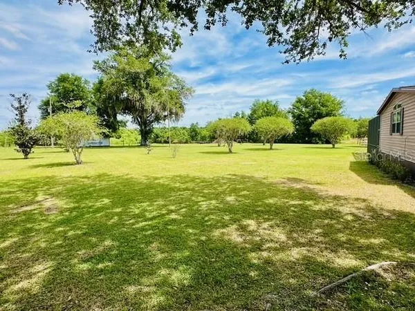 $2,400 | 6814 Redwing Road, Groveland, FL 34736