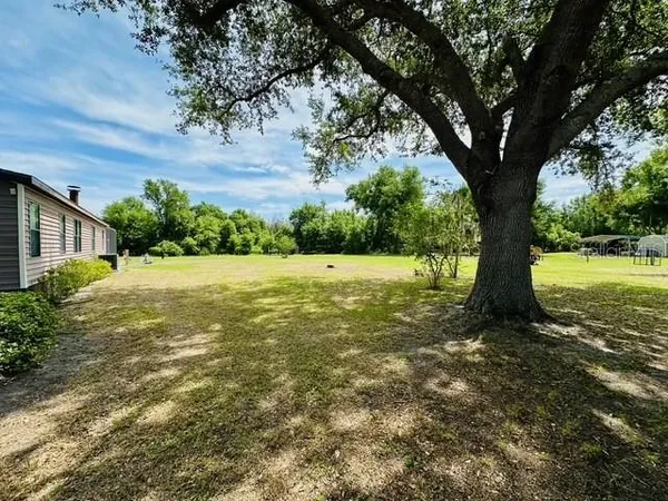 $2,400 | 6814 Redwing Road, Groveland, FL 34736