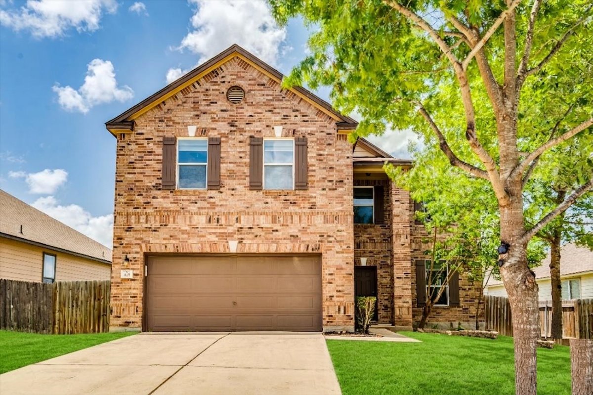 Welcome home to 401 Waterleaf!