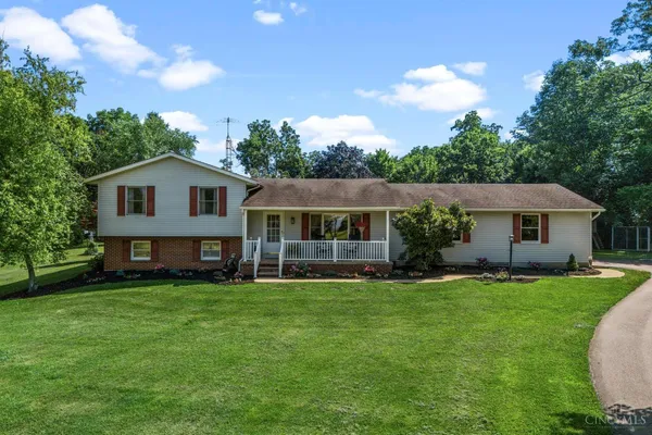 $559,000 | 561 Steele Road, New Vienna, OH 45159