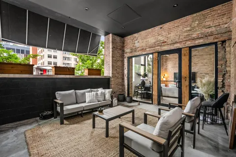 $6,995 | 153 West Ohio Street, Unit 104, Chicago, IL 60654