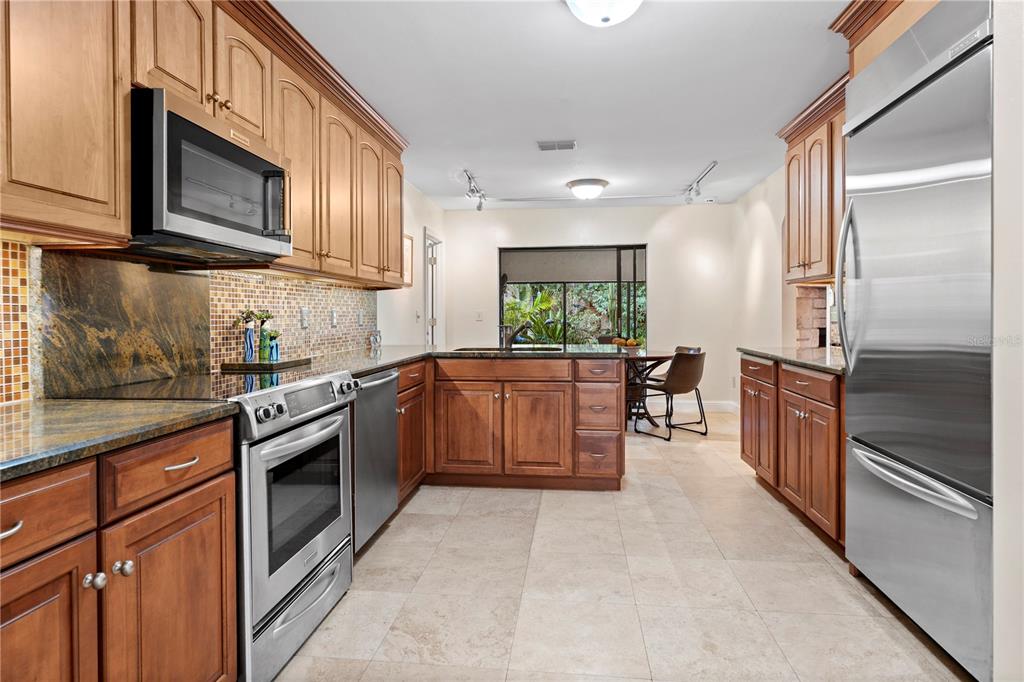 913 Red Fox Road Altamonte Springs, FL 32714 - Photo 10 of 33 Gallery Image 10