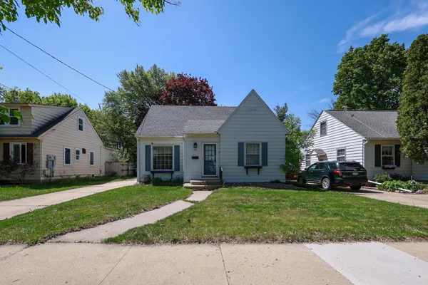 $275,000 | 1111 4th Avenue Southeast, Rochester, MN 55904