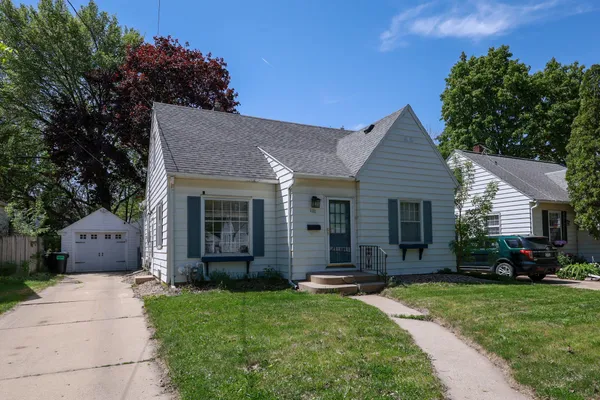 $259,000 | 1111 4th Avenue Southeast, Rochester, MN 55904