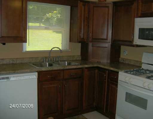 187 Seanor Road Irwin, PA 15642 - Photo 2 of 8 Kitchen.